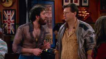 Ilia Volok and Jonathan Kite in 2 Broke Girls (2011)