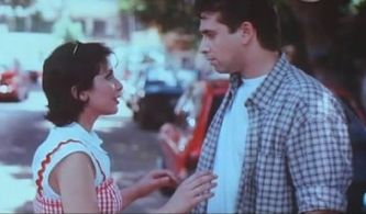 Mona Zaki and Karim Abdel Aziz in Leh khaletny ahebak (2000)