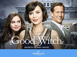 Catherine Bell, James Denton, and Bailee Madison in Good Witch (2015)