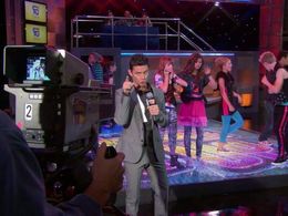 R. Brandon Johnson, Bella Thorne, Kenton Duty, Caroline Sunshine, and Zendaya in Shake It Up (2010)