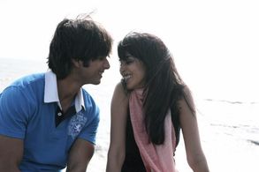 Genelia D'Souza and Shahid Kapoor in Chance Pe Dance (2010)