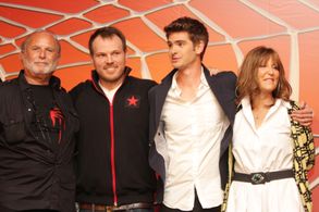 Avi Arad, Laura Ziskin, Andrew Garfield, and Marc Webb in The Amazing Spider-Man (2012)