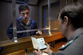 Jonas Nay in Deutschland 83 (2015)