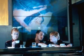 Moritz Bleibtreu, Heike Makatsch, and Lea Mornar in Love Your Neighbour! (1998)