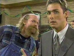 James Patrick Stuart and Jim Cody Williams in The Simple Life (1998)