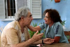 Hugo Arana and Ana María Picchio in Angelita la doctora (2016)