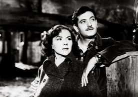 Amelia Bence and Alberto Closas in Romance en tres noches (1950)