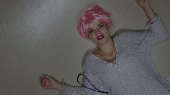 Jade-Mariuka Robitaille in Testament (2016)