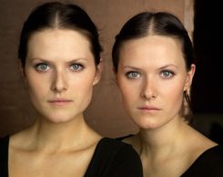 Francesca and Lily Knight Headshot