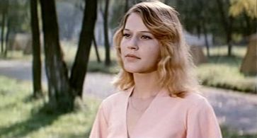 Anna Kamenkova in Vesenniy prizyv (1978)