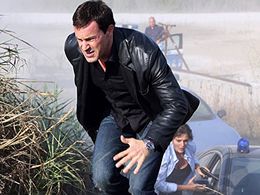 Gedeon Burkhard and Raffaella Rea in Anti-Drug Squad (2011)