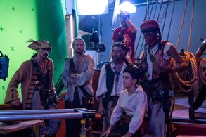 Bullet Valmont, Ozero Novastar, Louie Lambie, Ed Gage, and Jackson Schaffer in Timecrafters: The Treasure of Pirate's Co