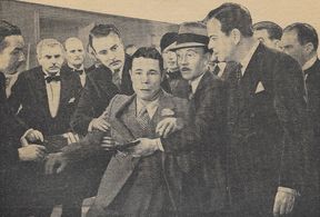 Alan Dinehart, Joe E. Brown, Hobart Cavanaugh, and Eddie Kane in A Very Honorable Guy (1934)