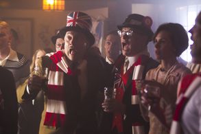 Embeth Davidtz, Jared Harris, and David Hunt in Mad Men (2007)