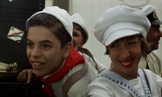 Galina Petrova and A. Vernikov in Dezha vyu (1990)