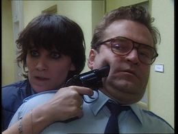 Renée Fokker and Luk van Mello in Vrouwenvleugel (1993)