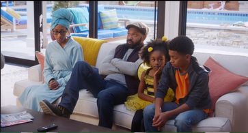 Mike Epps, Sayeed Shahidi, Aalyrah Caldwell, and Iman Benson in Uncle Buck (2016)