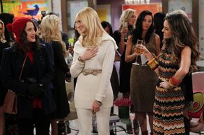 Kat Dennings, Brooke Lyons, and Beth Behrs in 2 Broke Girls (2011)