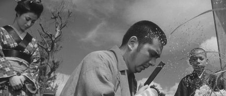 Masayo Banri and Shintarô Katsu in The Tale of Zatoichi Continues (1962)