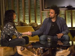 Carla Gugino as Shelli and Catero Colbert as Tom in Roadies (season 1, episode 9)