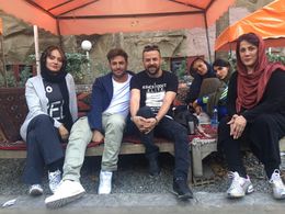 Mohammad Reza Golzar, Mahnaz Afshar, Houman Seyyedi, Sara Rasoulzadeh, and Mojgan Tabatabaei in Asheghaneh (2017)