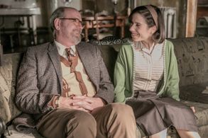 Richard Jenkins and Sally Hawkins in The Shape of Water (2017)