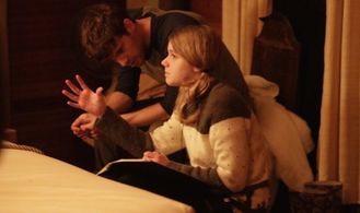 Harry Treadaway and Leigh Janiak in Honeymoon (2014)