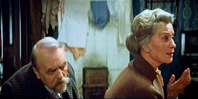 Nina Alisova and Fyodor Nikitin in Sladkaya zhenshchina (1977)