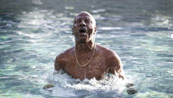 Youssouf Djaoro in A Screaming Man (2010)