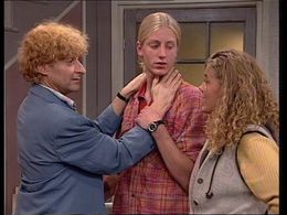 Tatum Dagelet, Wim T. Schippers, and Paul Hanekamp in We zijn weer thuis (1989)