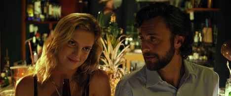 Guilherme Gorski and Julia Palha in Amo-te Imenso (2024)
