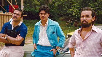 Alejandro Edda, Mauricio Mejía, and Fredy Yate in American Made (2017)