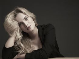 Julia Palha in A Serra (2021)