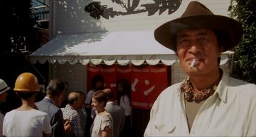 Tsutomu Yamazaki in Tampopo (1985)