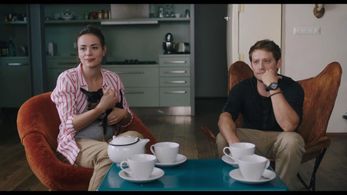 Stepán Benoni and Gabriela Marcinková in Mothers (2021)