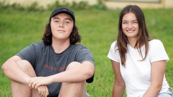 Hal and Bilched co-star Mitzi Ruhlmann for The Daily Telegraph