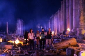 James Remar, Sandra Hess, Irina Pantaeva, Robin Shou, and Lynn 'Red' Williams in Mortal Kombat: Annihilation (1997)