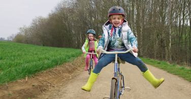 Dexter as Buster Cunningham in Christmas on Mistletoe Farm