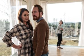 Lenka Vlasáková, Ivana Uhlirova, and Stanislav Majer in Kurz manzelské touhy (2021)