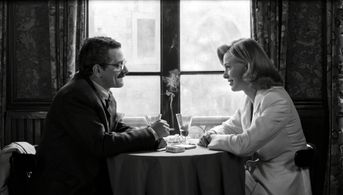 Lydia Bosch and Iñaki Miramón in You're the One (2000)