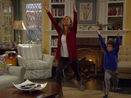 Nancy Travis and Flynn Morrison in Last Man Standing (2011)