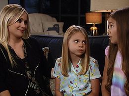 Emme Rylan, Brooklyn Rae Silzer, and Scarlett Fernandez in General Hospital (1963)