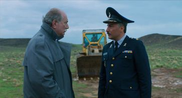 Atila Pesiani and Navid Mohammadzadeh in The Warden (2019)