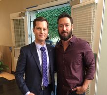 John Patrick Jordan (Davis Cecil) as Mark-Paul Gosselaar's (Mike Lawson) agent on PITCH