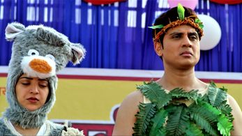 Shiv Panditt and Plabita Borthakur in Sutliyan (2022)