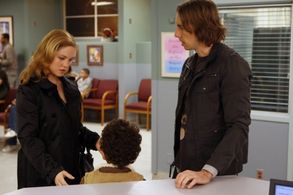 Erika Christensen, Dax Shepard, and Tyree Brown in Parenthood (2010)