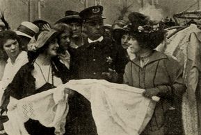 Margarita Fischer in Suzanna's New Suit (1914)