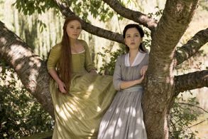 Hannah Rae, Devrim Lingnau, Carmilla