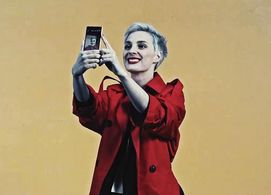 Barbora Poláková in Barbora Poláková: Vono (2018)