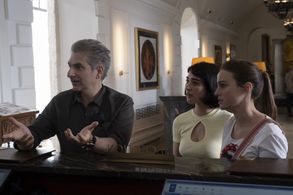 Michael Imperioli, Simona Tabasco, and Beatrice Grannò in The White Lotus (2021)
